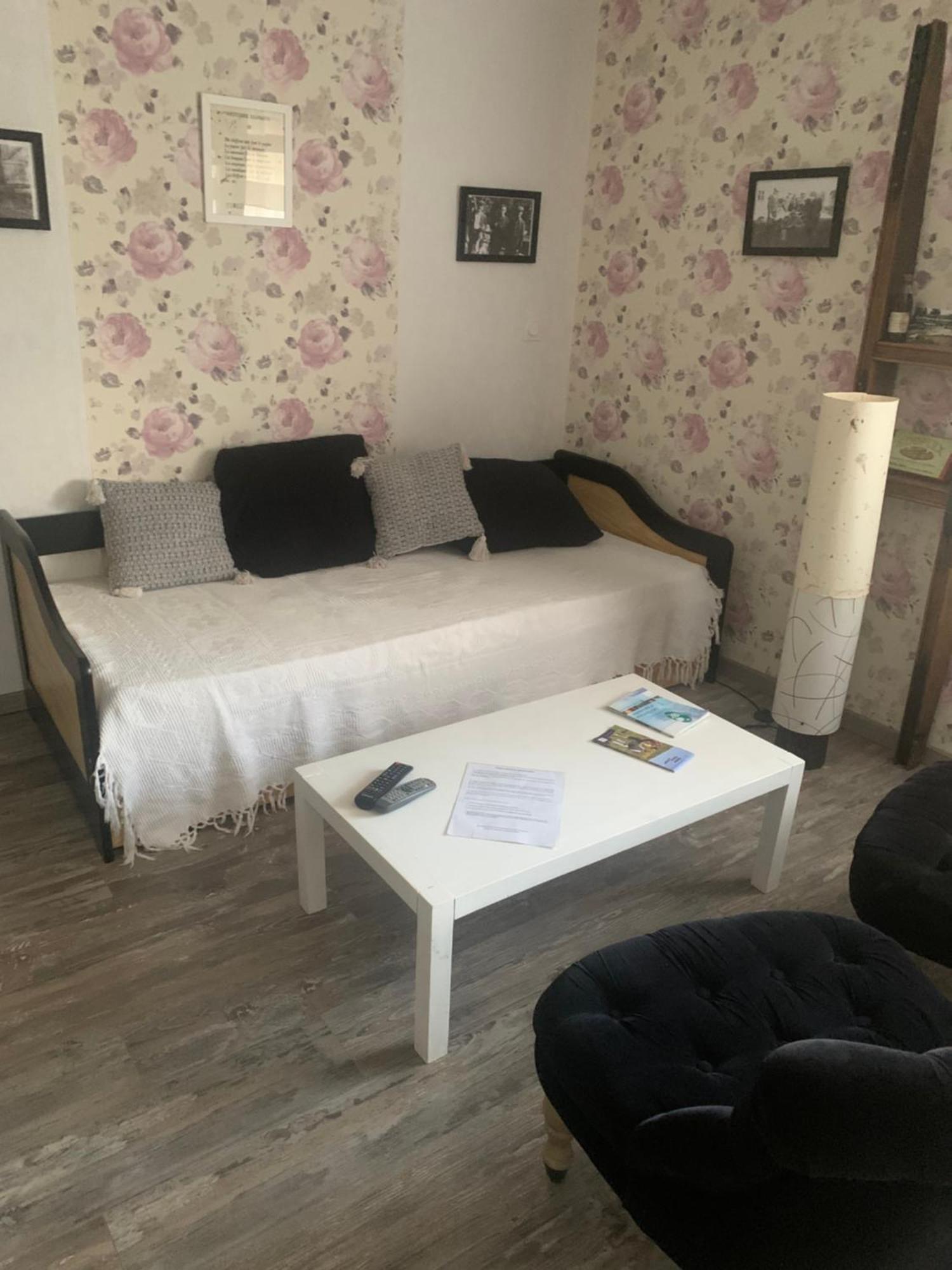 Chambres D'Hotes Les Vergers De Louise Thiolieres Luaran gambar
